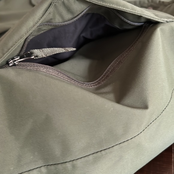 Eddie Bauer Winter Jacket - Picture 11 of 12